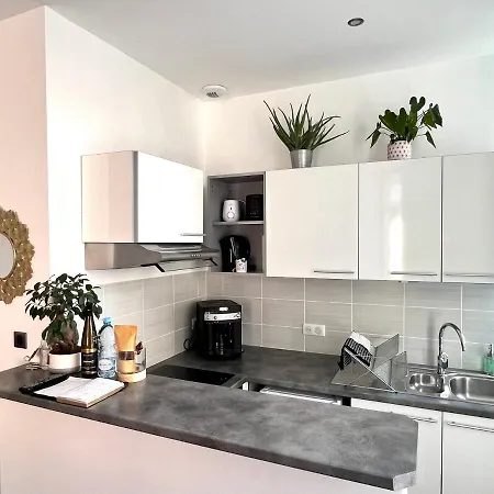 Apartman Hyper Centre - Cathedrale - Parking Gratuit